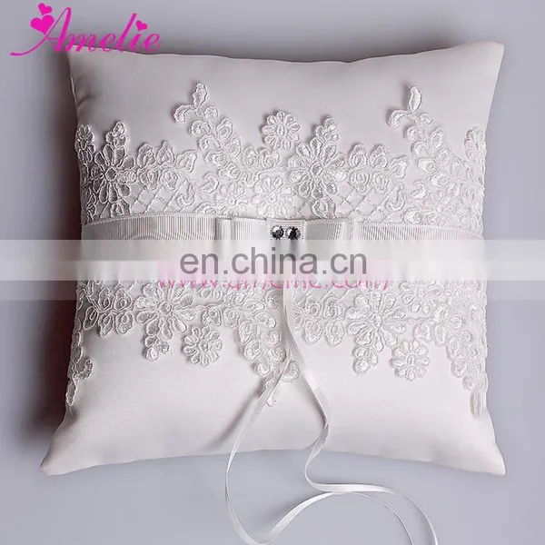 Wedding Dress Applique Lace and Flower Wedding Decoration Ring Pillow photo-4