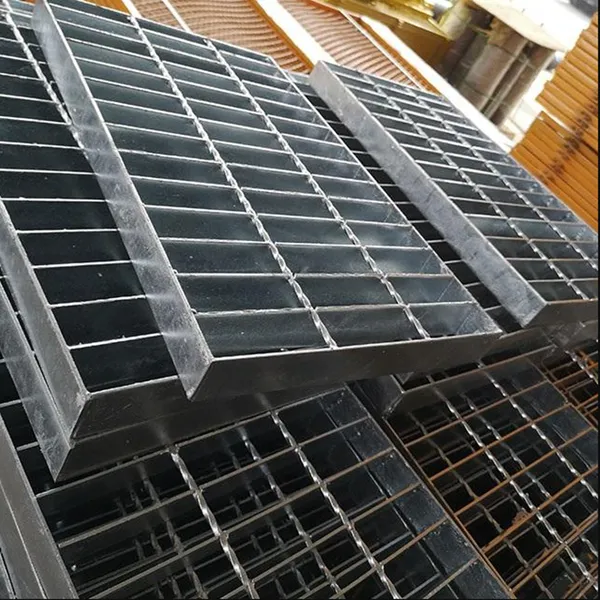 Gutter Covers, Drainage Boards, Building Materials for Inspection Platform Walkways, Manufacturer of Hot-dip Galvanized Steel Gratings