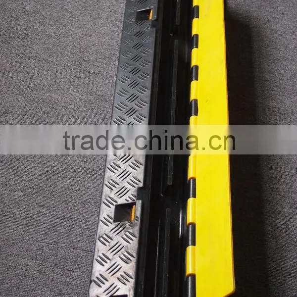 Pvc and Rubber 2 Channel Cable Cross Made in China 5 Channel PU Cable Cross Stage Cable Protector photo-6