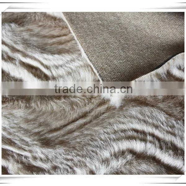 Creamy White Wavy Fake Fur Fabric photo-4