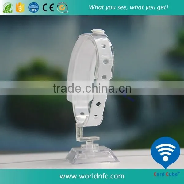 Waterproof NTAG216 Disposable RFID Wristband photo-4