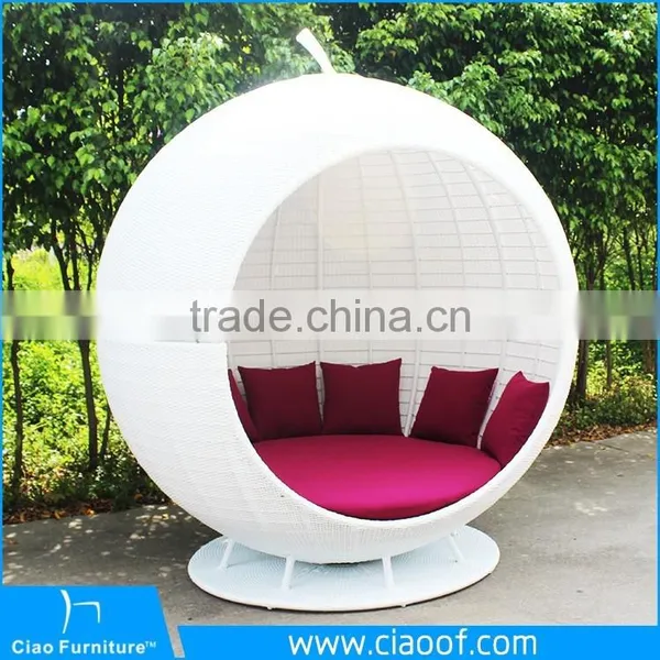 Luxury Hotel Leisure Apple Shape Synthetic Rattan Sunbed / Outdoor Sunbed photo-5