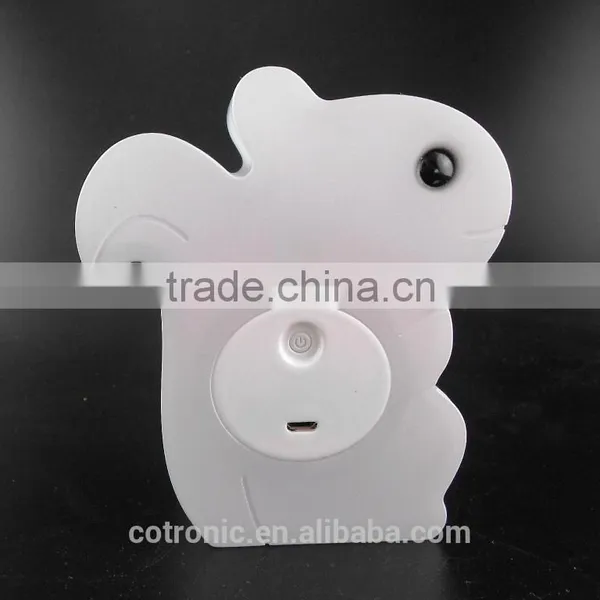 Squirrel Shape Room Thermometer Temperature Displayer LED Color Changing Night Light Lamp for Babies Kids Children photo-5