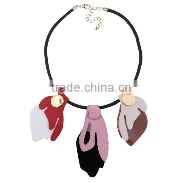The New Big Brand Colorful Arcylic Leaf Pendant Necklace for Womens photo-2