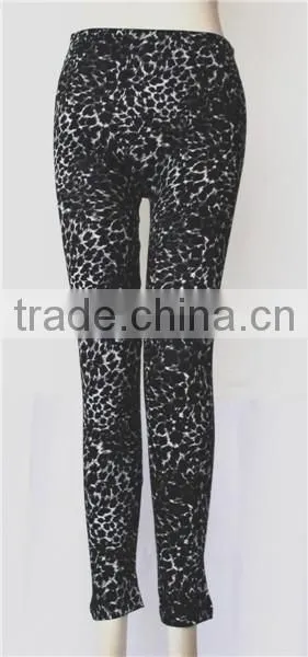 Latest Seamless Fashion Sexy Girls Leggings photo-3