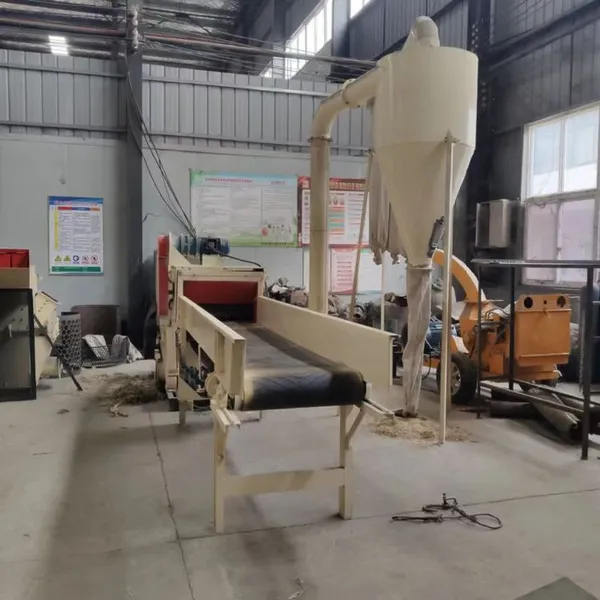 Wood Crusher Sawdust Crushing Equipment Sawdust Making Machine With Cyclone photo-2
