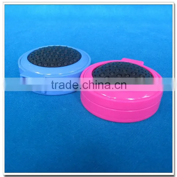 Plastic Hair Brush With Sewing Kits and Mirror photo-4