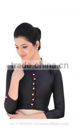 Machine Embroidery Designs of Saree Blouse Neck photo-4