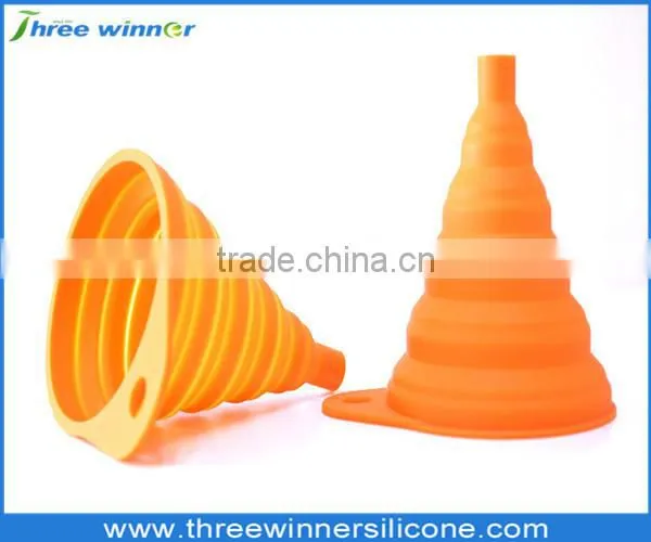 Foldable Silicone Funnel for Kitchen photo-5