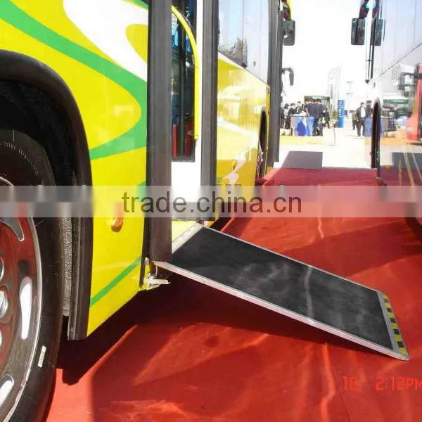 Aluminum Wheelchair Ramp for Buses photo-3