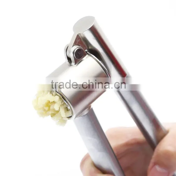 Hot Selling Convenience Professional Mini Garlic Presser Stainless Steel Garlic Press photo-2