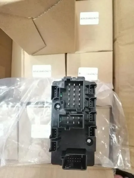 OEM 9434460523 Heavy Duty Truck Power Switch 4Pin Hazard Warning Light Indicator Switch photo-4
