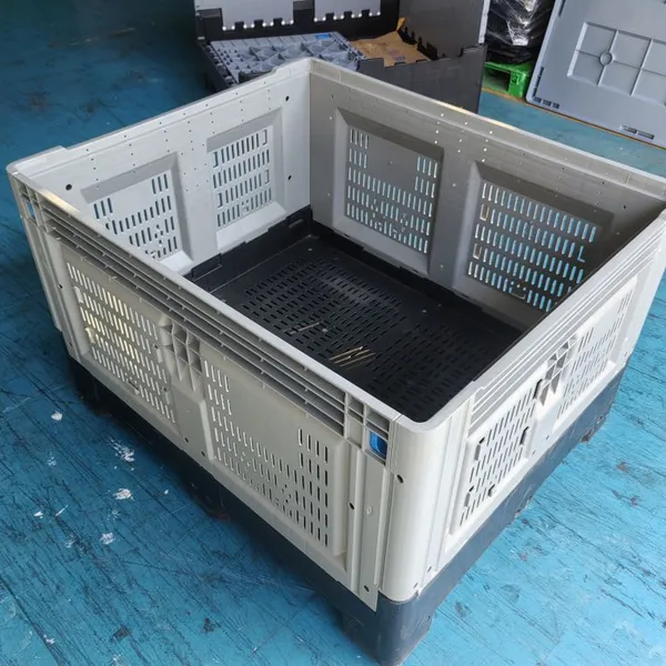 Recyclable PP Plastic Pallet Box With Lid Anti-Corrosion for Chemical Industry Transportation photo-2