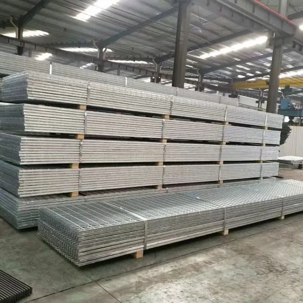 Hot Dipped Galvanized Steel Grating Heavy Duty Metal Grid for Industrial Platform Walkway photo-5