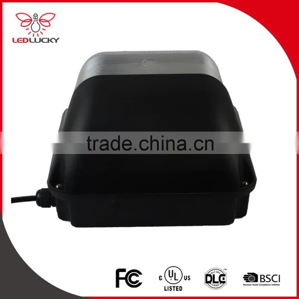FCC CE IP65 40w Outdoor Waterproof Led Wall Pack Light photo-2