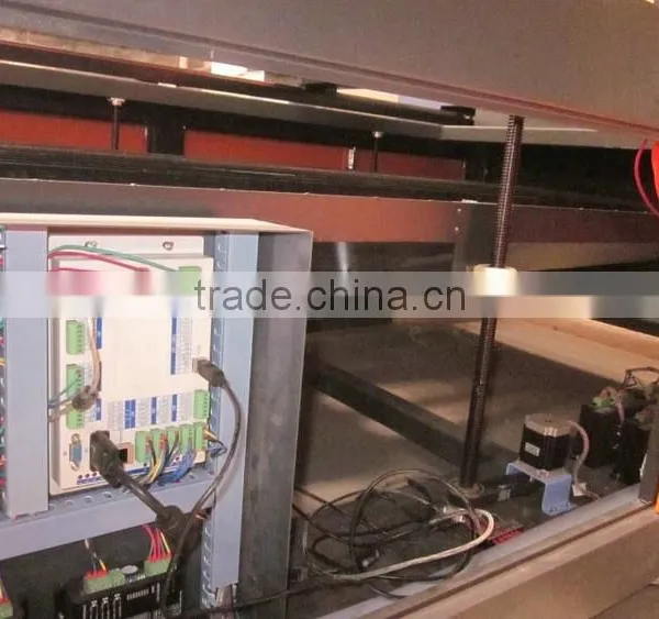 China Supplier Sales Cheap Co2 Laser Engraving Cutting Machine Engraver 40w for Jewelry photo-5