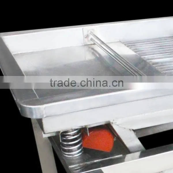 DPL-300 CE Qualified Bean Sheller Peeler Peeling Machine photo-2