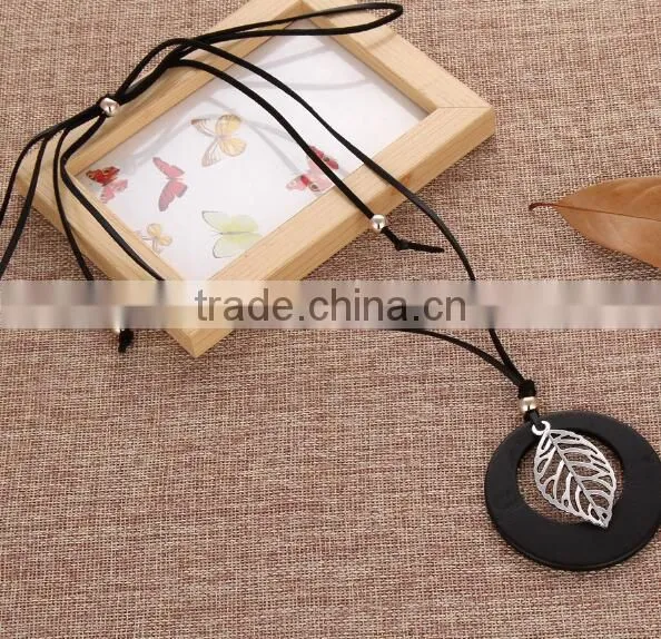 Zm35076a Vintage Girls Accessories Cheap Fashion Wooden Pendant Necklace photo-3