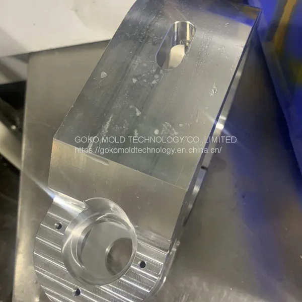 OEM Factory CNC Processing Aluminum Alloy Accessories for Photovoltaic Power Generation photo-2