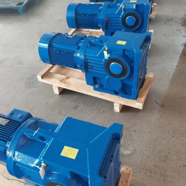 R87 Compact Inline Gear Motor Low Noise for Conveyor Equipment photo-4