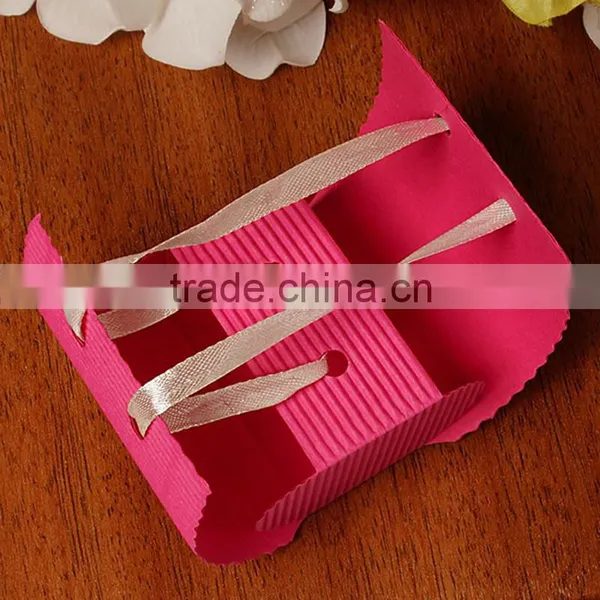 China Paper Folding Wedding Favor Boxes photo-3