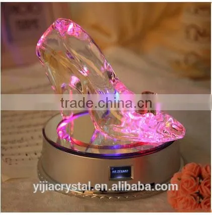 Factory Directly Wholesale Price Fantastic European Design Crystal Shoes for Wedding Gift photo-4