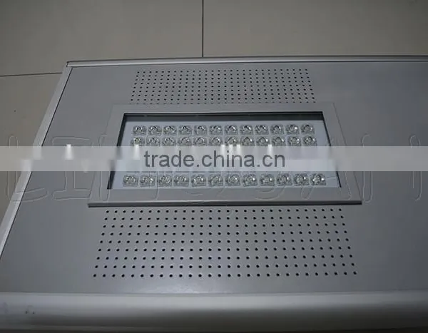 60W LED Solar Powered Outdoor Street Lighting photo-2