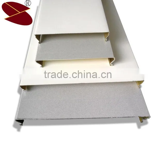 Environmental White Perforated Decoration False Strip Ceiling photo-3