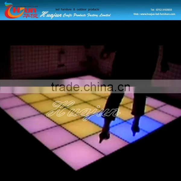 2016 Huajun Led Dance Floor/Rechargeable Led Dance Floor for Night Party photo-4