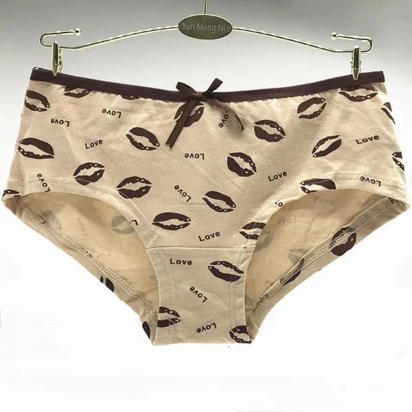Yun Meng Ni Sexy Underwear Custom Fancy Lip Print Lady Brief Soft Cotton Women Mature Panties photo-5