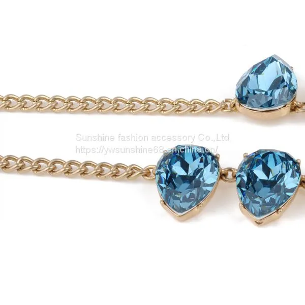 Statement N06-22808 Crystal Necklaces Crystal Pendants Pendant Necklaces photo-3