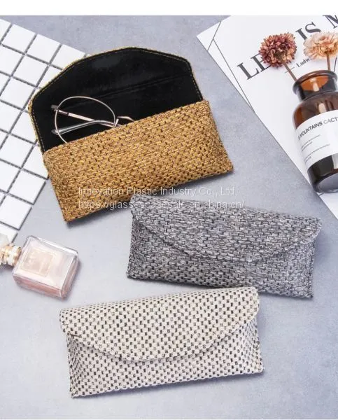 Countryside-style Portable Myopic Glasses Case; Creative and Personalized Eyewear Case photo-3