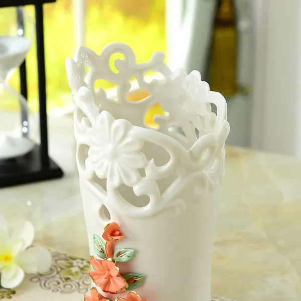 Chinese Gild Hand Made Hollow Out Modern Simple Creative Ceramic Vase For Shopping Mall Decor photo-3