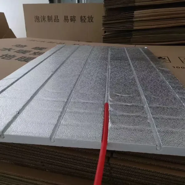 Umweltfreundliche Aluminiumfolien-Schaumplatte für Fußbodenheizungslösungen