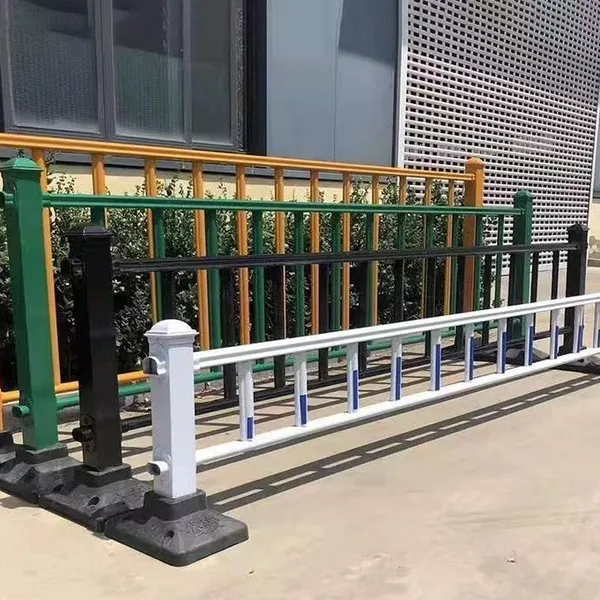 Hot-Dip Galvanized Municipal Guardrail 2.5mm Thickness Q235 Steel 4320mm Length Standard Compliant photo-3