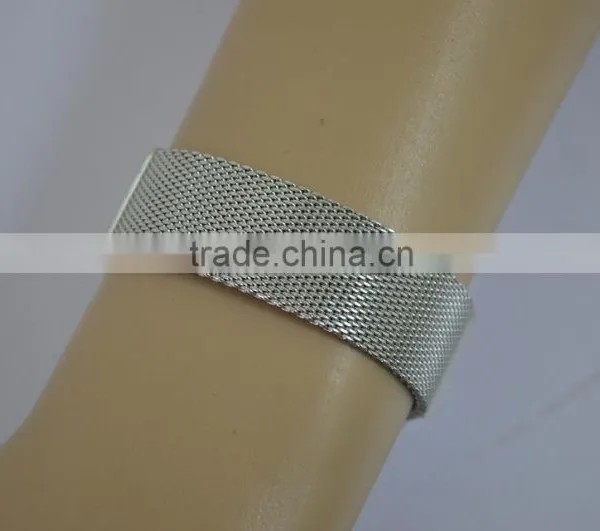 Fashional Stainless Steel Bracelets Can be Slided With Letters photo-4
