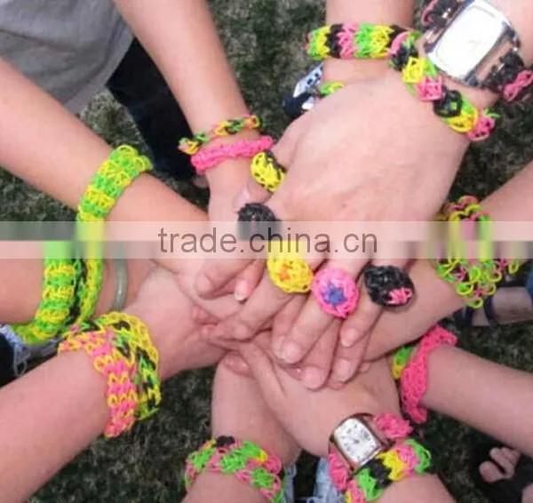 Wow!!! Wholesale DIY Ecofriendly Silicone Loom Bands Bracelet Kit in Bulk!!!