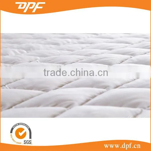 Factory Outlet Hotel Single Size Bed Anti-slip Comfortable Mattress Pad photo-2