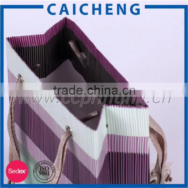 Cosmetic Paper Bag/clothe Packaging Paper Bag/gift Paper Bag photo-5