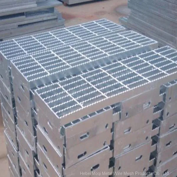 Metal Building Materials Hot Dipped 32 x 5mm Galvanized Steel Grating photo-4