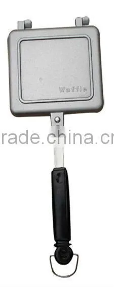 Non Stick Aluminum Die Cast Baking Waffle Baker Pan on Camp Fire Gas Oven