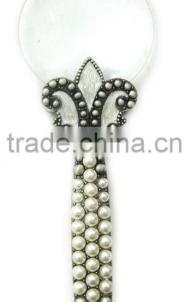 novelty crystal magnifiers with light stand for gifts,various designs and OEM service, pass SGS factory audit