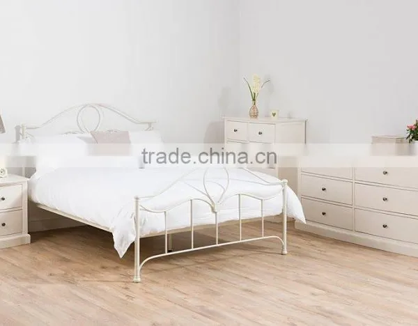 Classic Style Metal Bedstead photo-6