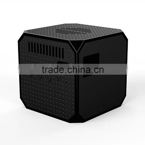 Android 4.4.2 Magic Cube Mini Projector photo-6