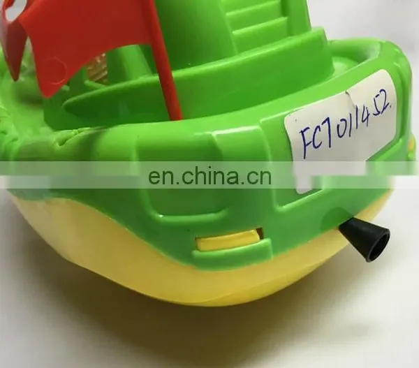 Plastic Boat Pull Line Candy Toy With Light photo-3