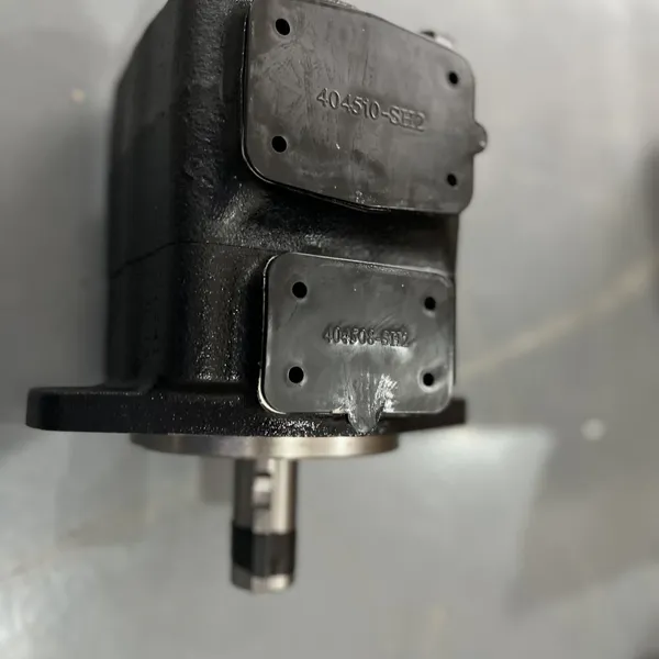 Vickers Vane Pump35VTAS25A2203AA22R 35VTBS25A-2297BA-22R 35VTCS38A2203AA22R 35VTCS38A2297AA22R 4535V60A301AA22R 4535V60A381AA22R 4535V60A381CC22R photo-2