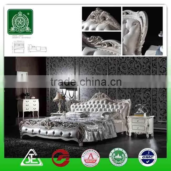 G8805 Italy Royal Style Luxury Leather Bed Wood With Buttons or Crystals