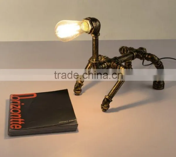 Manufacturer's Premium Wire Pipe Table Lamp Industrial Rusty Dog Desk Lamp Water Pipe Metal Decoration Table Light photo-4