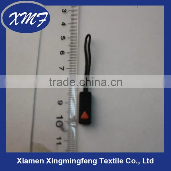 Embossed Logo Customized Plastic Zipper Puller photo-2