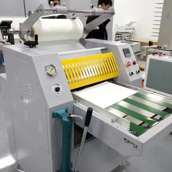 Shanghai Xiangbao XB-V20TS Hydraulic Automatic Laminating Machine photo-3